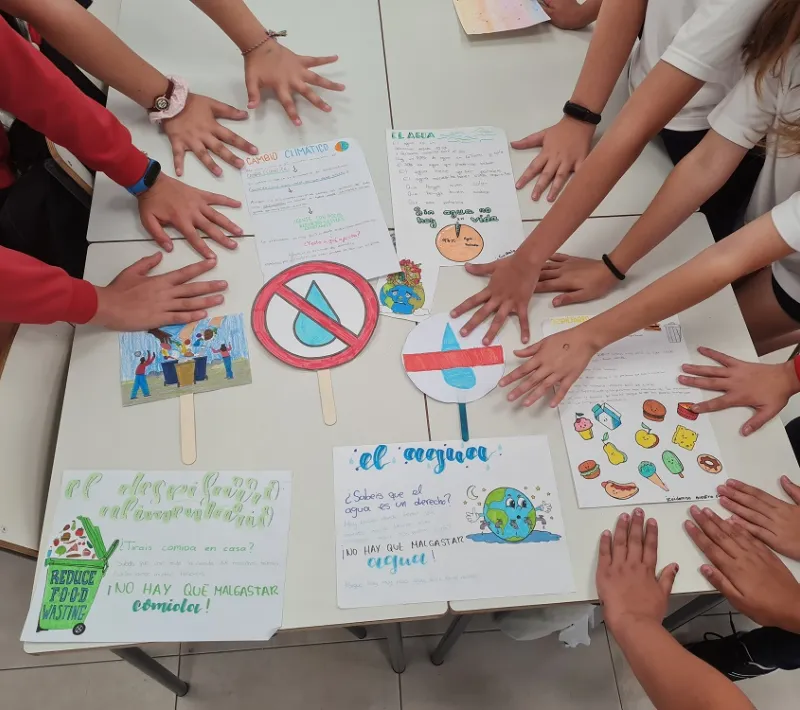 Trabajo de los alumnos del CEIP Blas de Lezo de Parla sobre las exposiciones de Manos Unidas Madrid