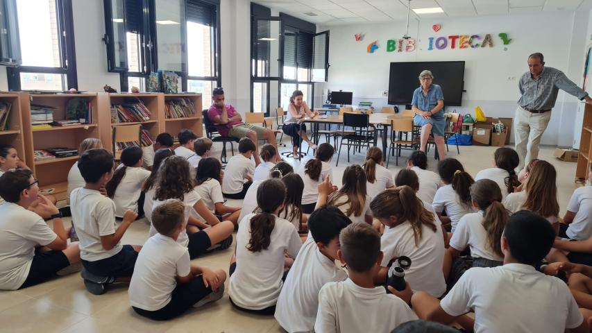 Entrega de diplomas de Manos Unidas Madrid en el CEIP Blas de Lezo de Parla