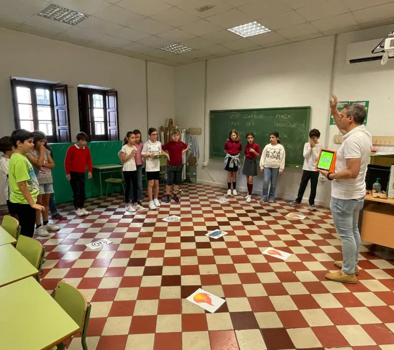 Cooperación y justicia: valores a través de la robótica