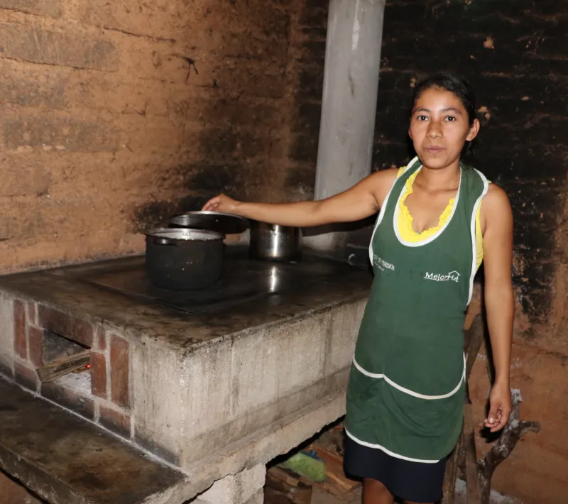 Mujer cocinando, Guatemala