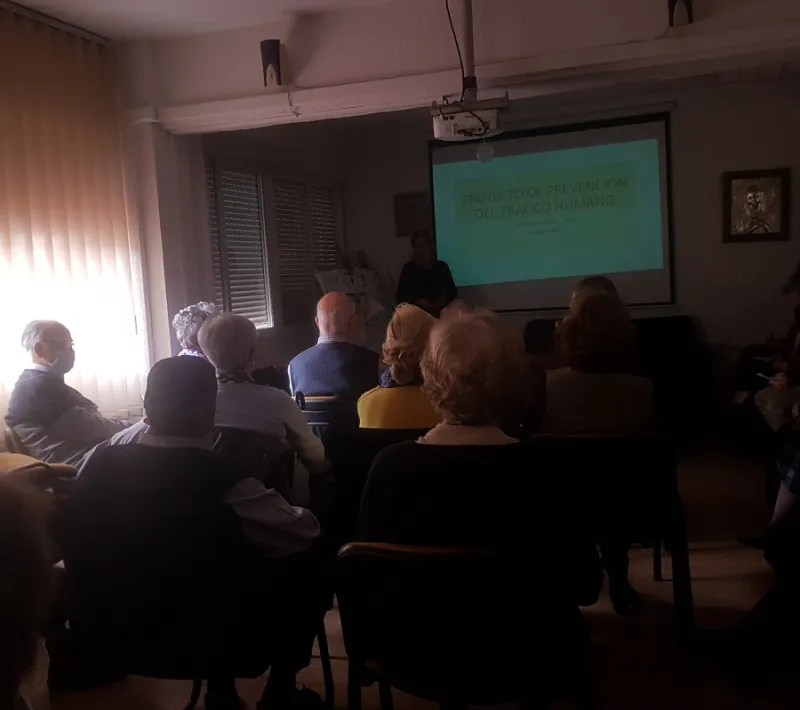 Charla de Ana Luna en Manos Unidas Madrid