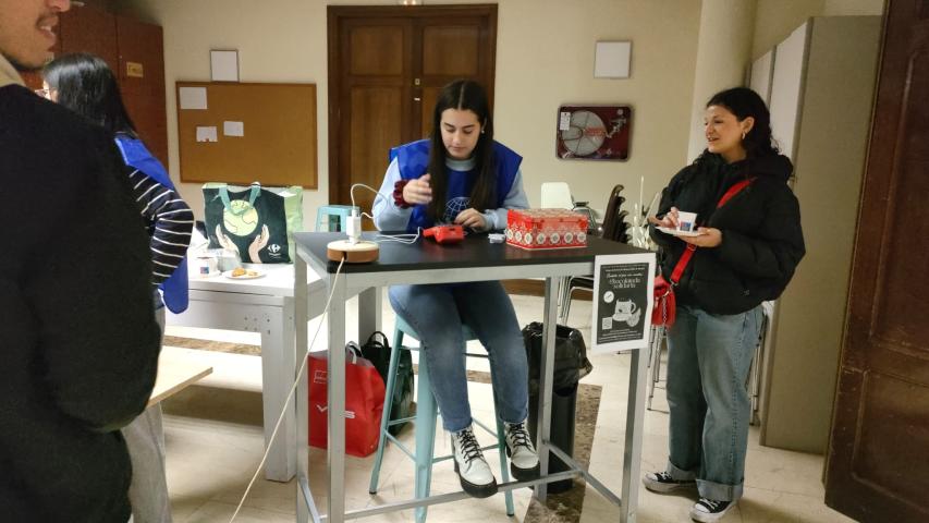 Chocolatada del grupo de jóvenes de Manos Unidas Madrid