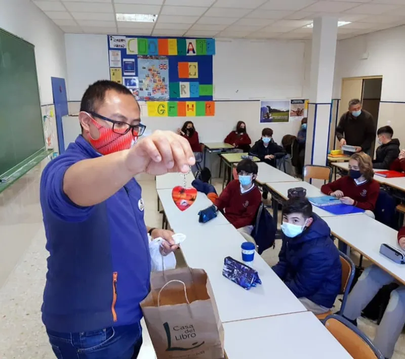 ciclo de talleres de robotronica.6