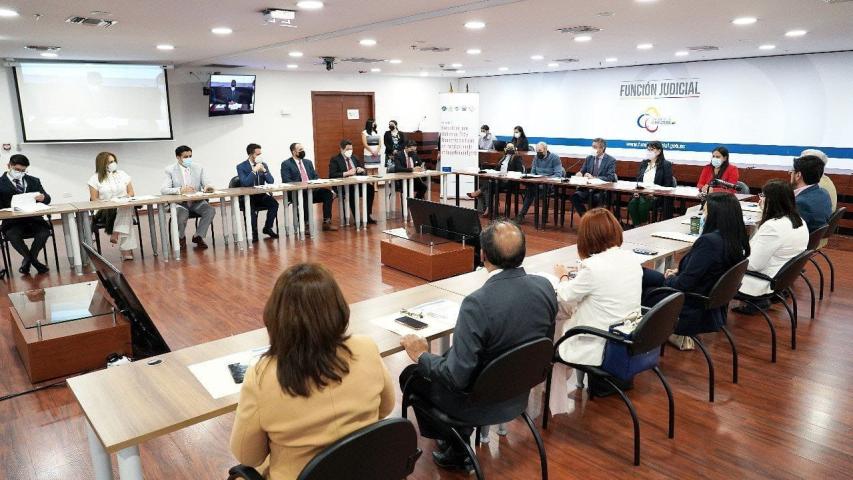Acercando la justicia ordinaria y la indígena en Ecuador - Reuniones de trabajo