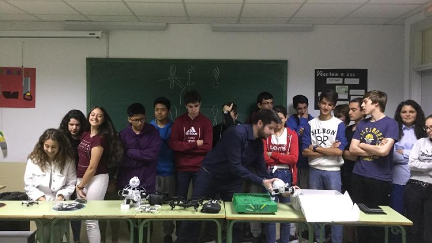 clipmetrajes colegio valmayor mu 2018 2r