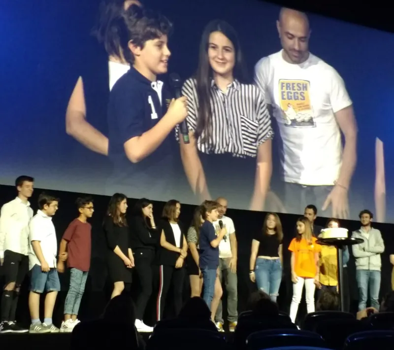 Alumnos en la gala clipmetrajes