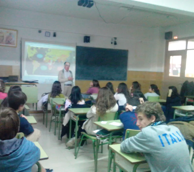 colegio claret charla de manos unidas2