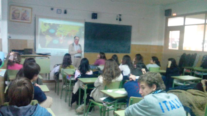 colegio claret charla de manos unidas2