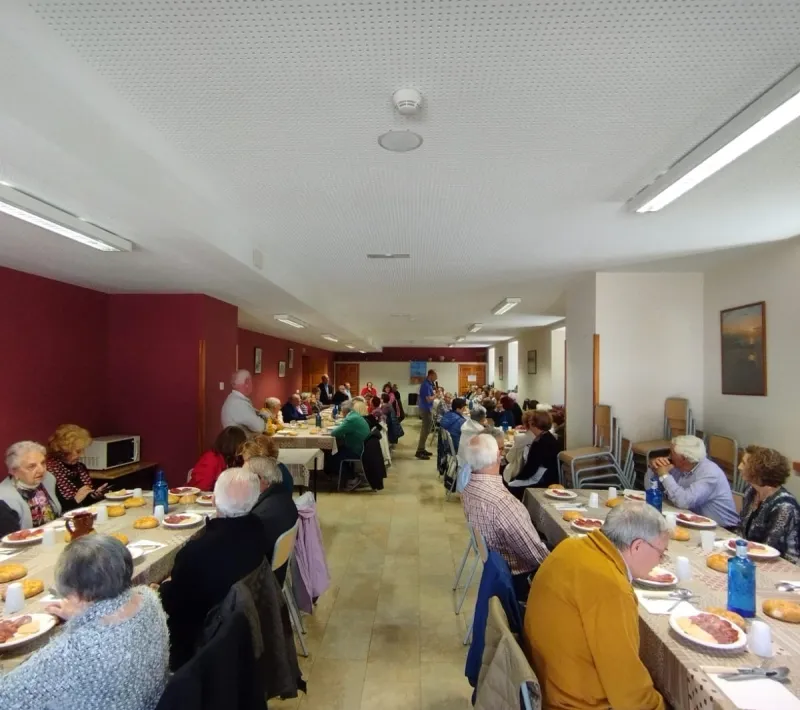 comida solidaria penafiel 04 05 2024 5