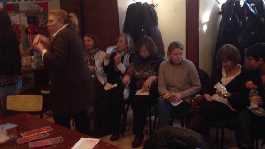 compartiendo el bocadillo solidario