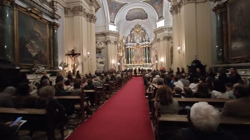 Concierto de la coral ITER en la parroquia de Sta. Bárbara a favor de Manos Unidas