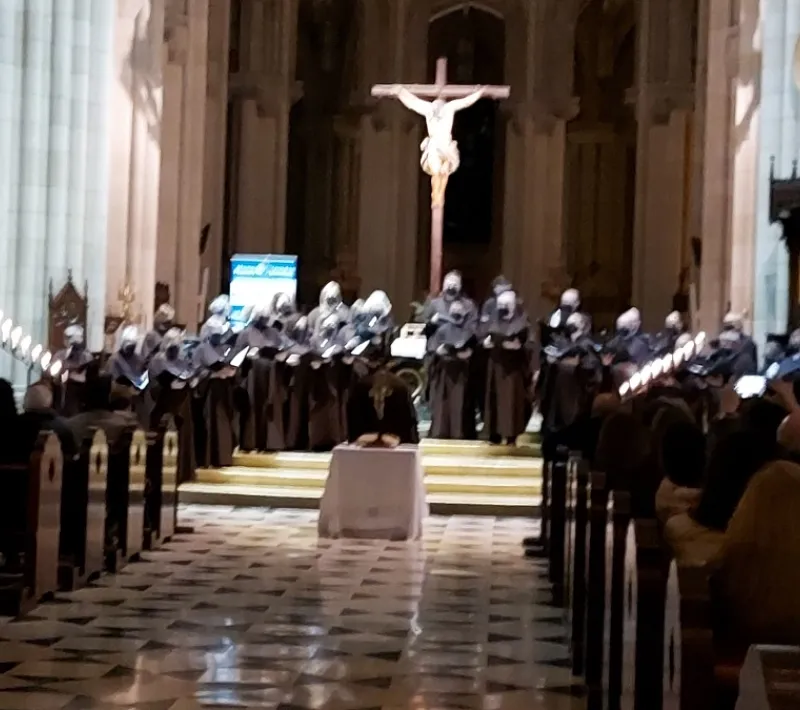 Concierto del coro Mansil Nahar en la catedral de la Almudena a beneficio de Manos Unidas