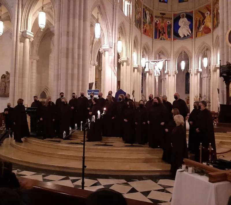 Concierto del coro Mansil Nahar en la catedral de la Almudena a beneficio de Manos Unidas