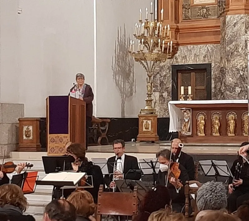 Concierto del coro de San Jerónimo el Real en la Iglesia de Santa Teresa y San José a beneficio de Manos Unidas