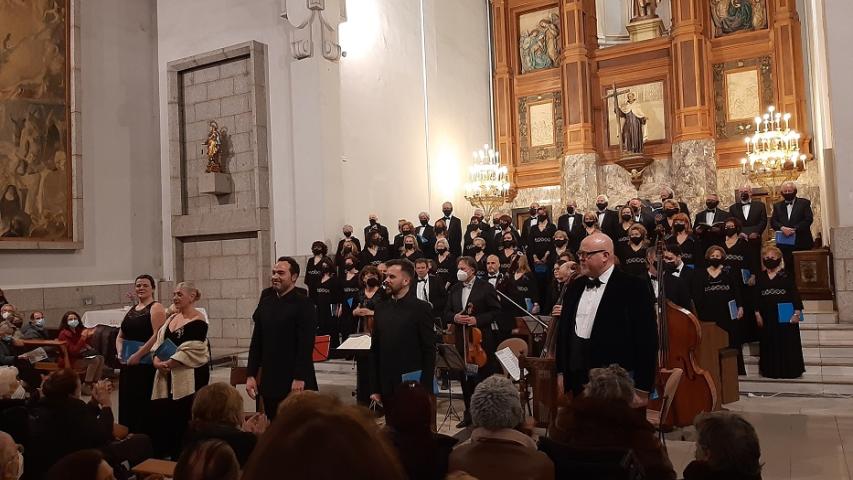 Concierto del coro de San Jerónimo el Real en la Iglesia de Santa Teresa y San José a beneficio de Manos Unidas