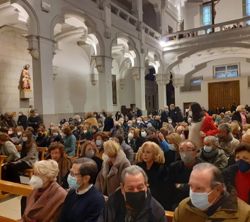 Concierto del coro de San Jerónimo el Real en la Iglesia de Santa Teresa y San José a beneficio de Manos Unidas