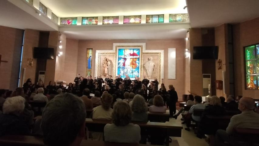 Concierto "In Memoriam" de la Coral ITER a beneficio de Manos Unidas en 2025