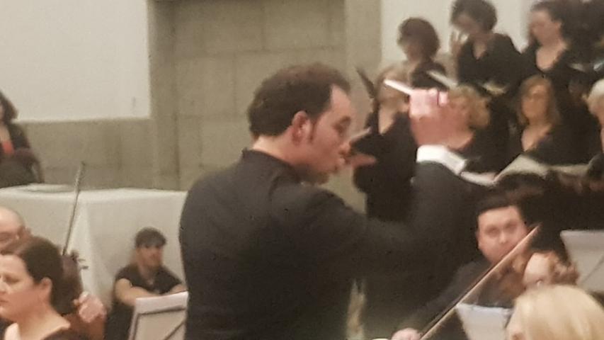 Concierto del coro de San Jerónimo el Real en la Iglesia de Santa Teresa y San José a beneficio de Manos Unidas