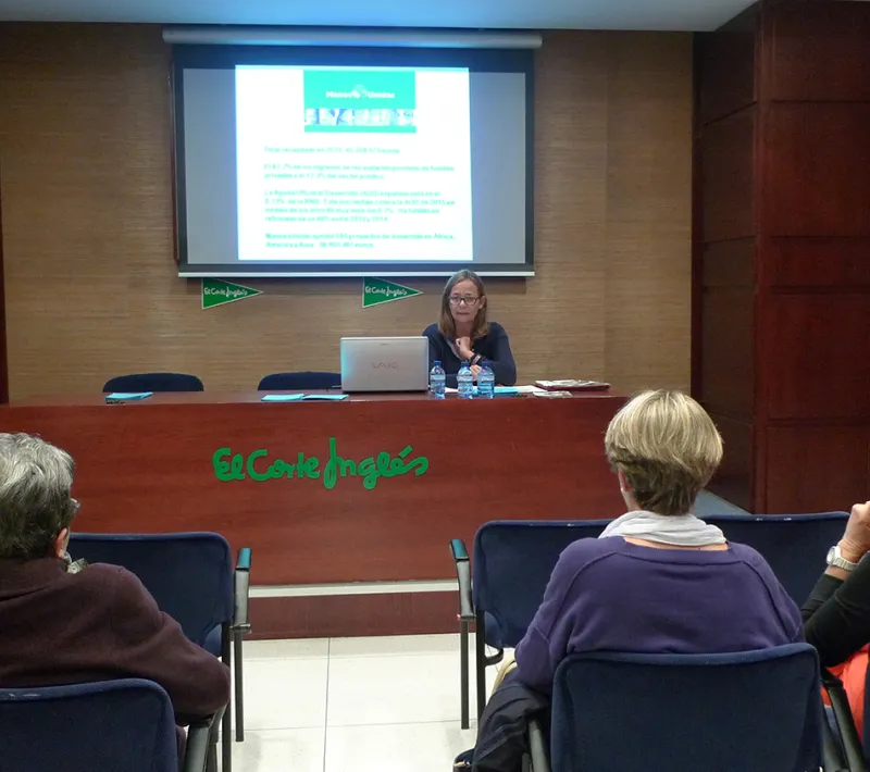 Conferencia Paloma Vogel