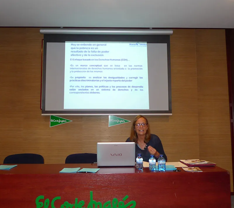 Conferencia Paloma Vogel