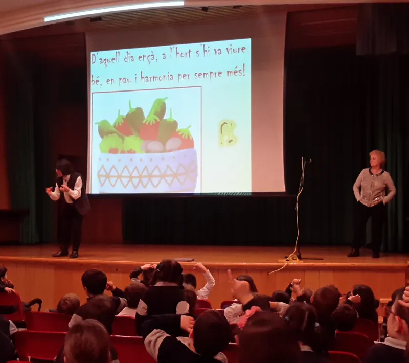 Cuentacuentos a párvulos del Colegio Sagrat Cor del Vendrell
