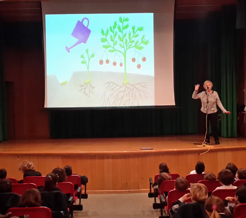 Cuentacuentos a párvulos del Colegio Sagrat Cor del Vendrell