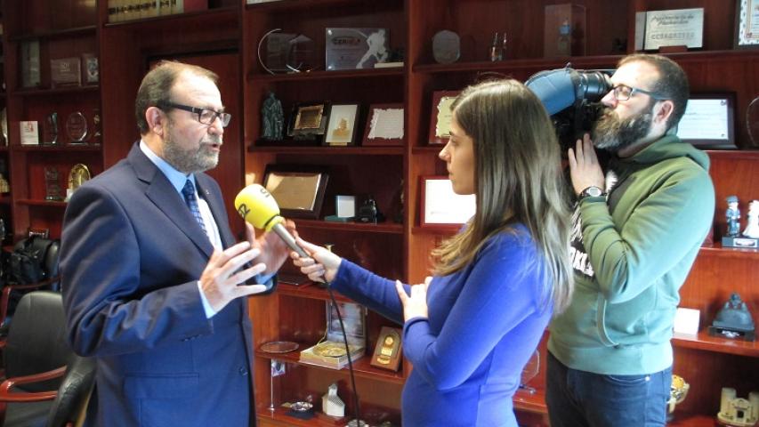 Firma de convenio de Ayto Alcobendas con Manos Unidas Madrid