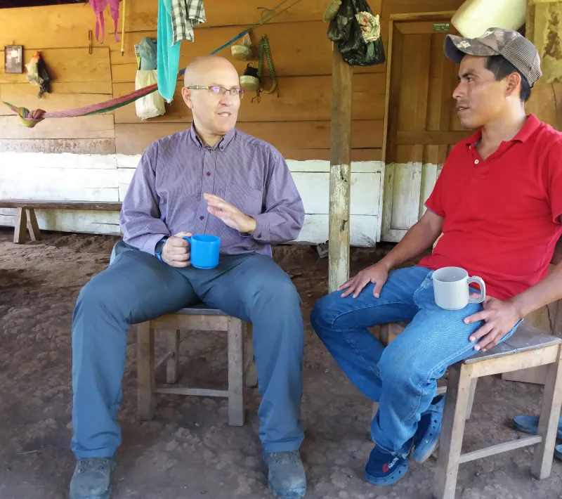 conversando con el lider mingo