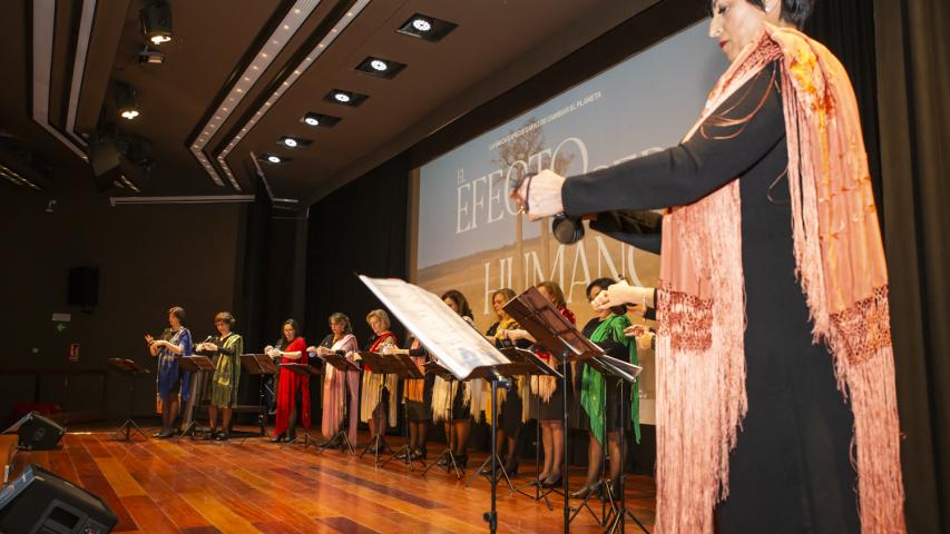 coro castanuelas lateral