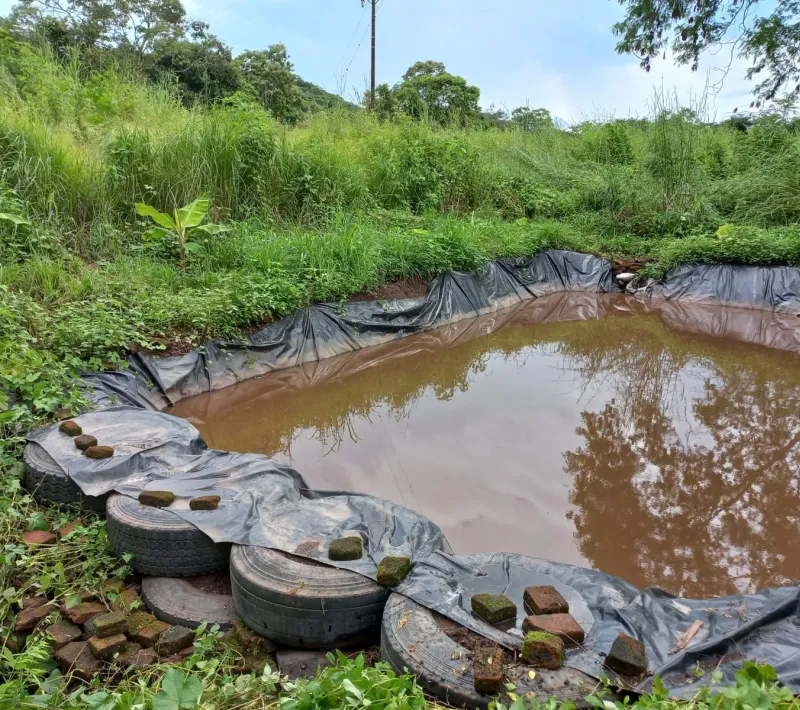 cosecha de agua con llantas y plastico