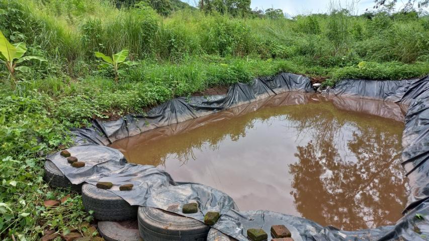 cosecha de agua con llantas y plastico