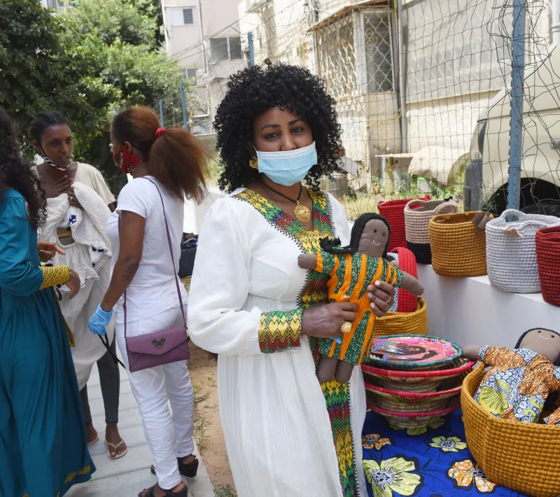 Trabajo Kuchinate en Israel. Foto: Kuchinate