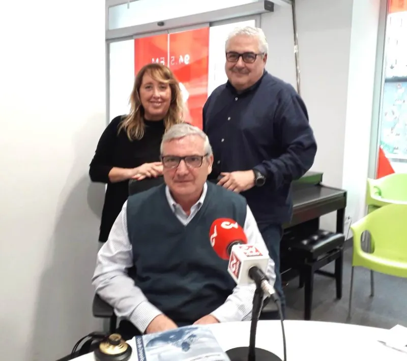 Entrevista en CV Radio para dar a conocer nuestra campaña "Quien más sufre el maltrato al planeta no eres tú".