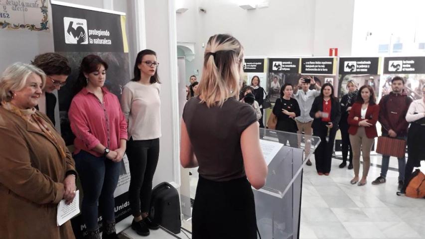 Inauguración de la exposición "La Mujer del Siglo XXI" de Manos Unidas Valencia en la Facultad de Enfermería de la UCV