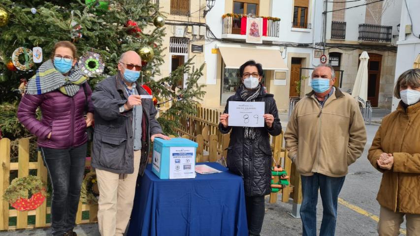 Sorteo Solidario en la comarcal de Benissa de Manos Unidas Valencia.