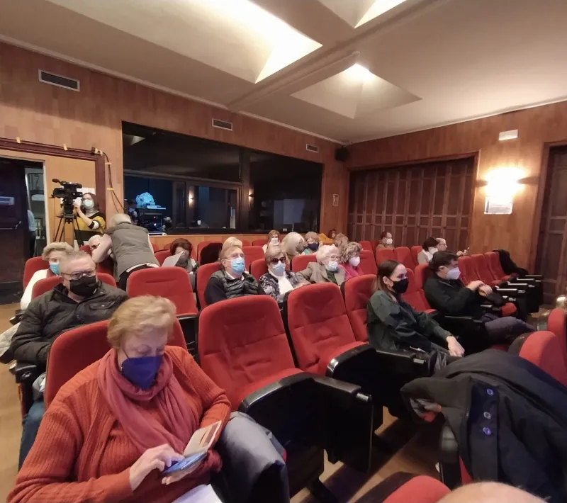 Asistentes a la Asamblea Diocesana Anual de Manos Unidas Valencia.
