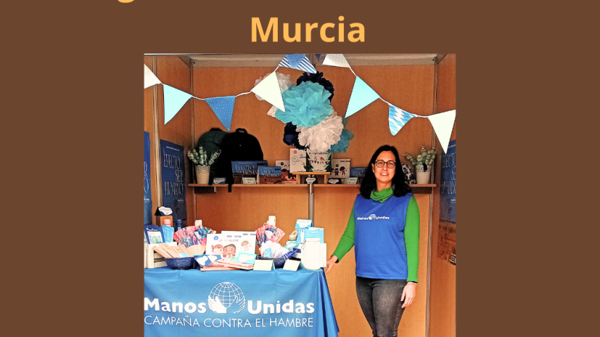 decorando la caseta de manos unidas