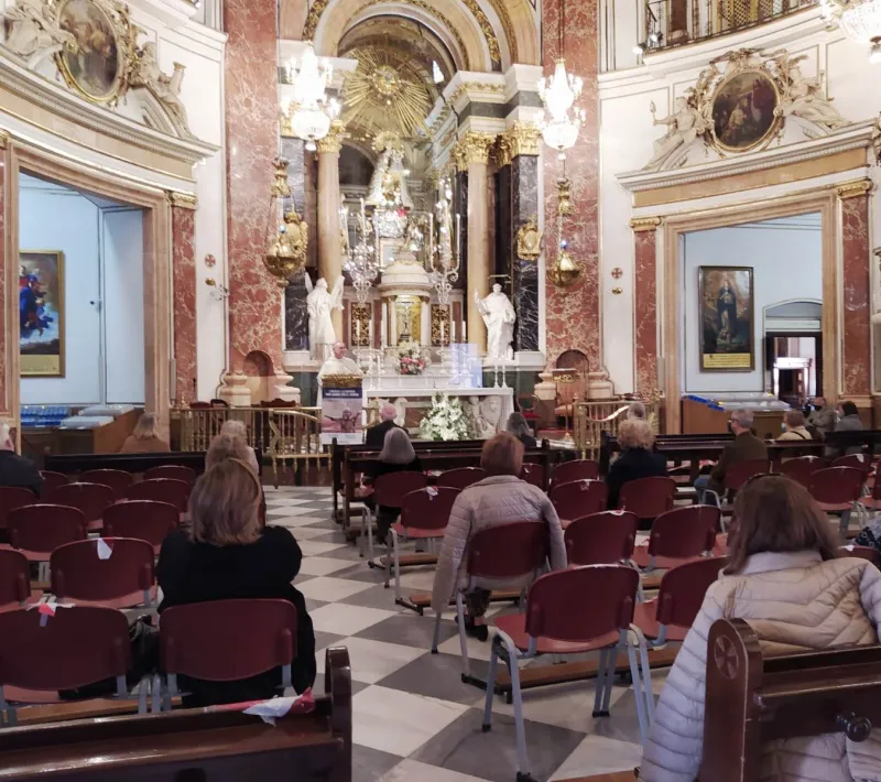 Misa en la Basílica de la Virgen delos Desamparados en el Día del Ayuno Voluntario. Manos Unidas Valencia