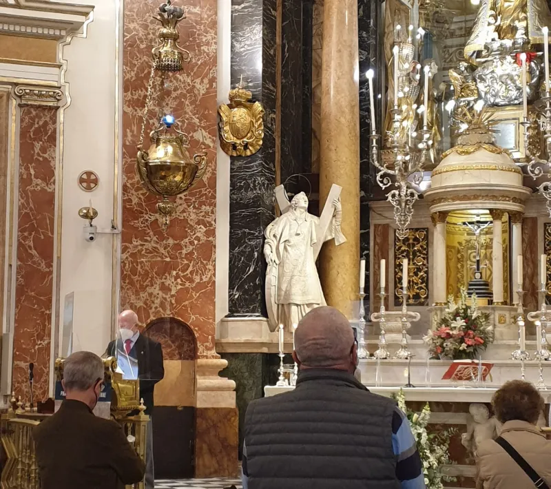 Misa en la Basílica de la Virgen delos Desamparados en el Día del Ayuno Voluntario. Manos Unidas Valencia