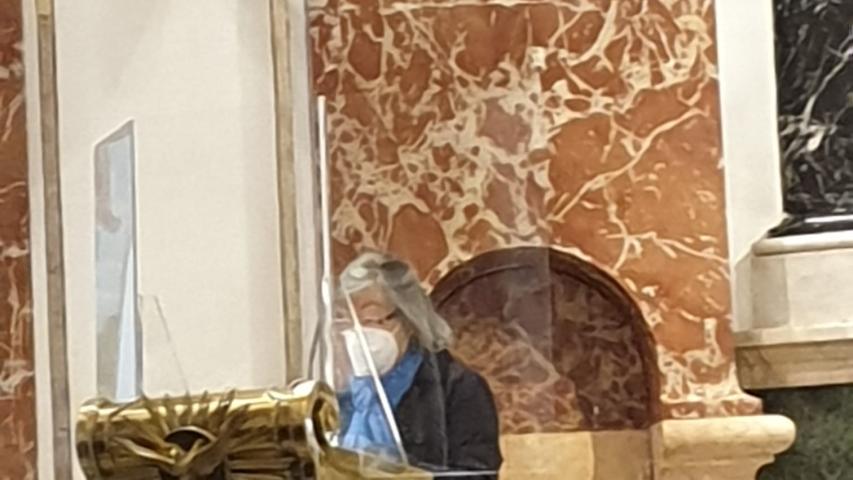 Misa en la Basílica de la Virgen delos Desamparados en el Día del Ayuno Voluntario. Manos Unidas Valencia