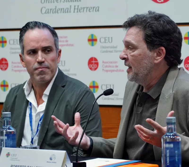 Álvaro Cabrera, moderador del Foro y Roberto Ballester, de Felidarity.