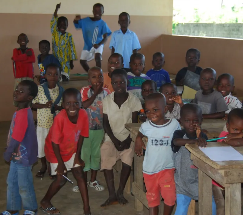Niños del Basurero de Akouedo en Costa de Marfil