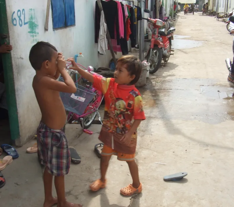 Niños del Basurero de Akouedo en Costa de Marfil