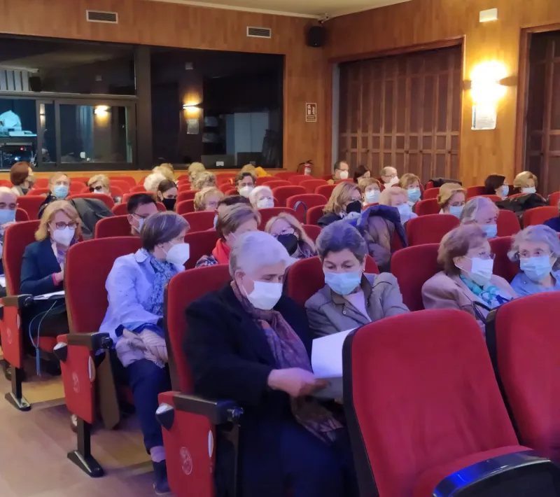 Asistentes a la Asamblea Diocesana Anual de Manos Unidas Valencia.