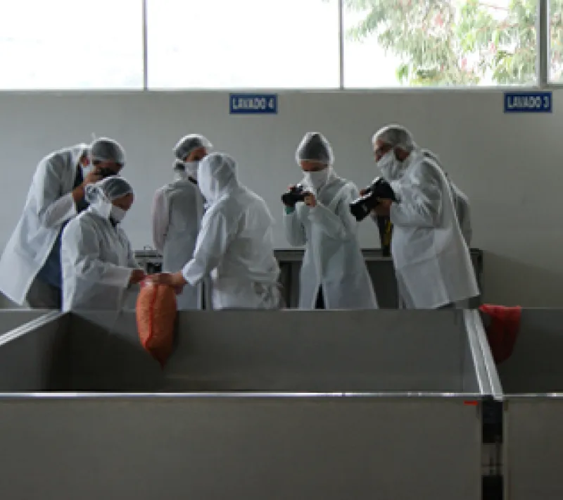 La Cooperación Española y El País visitan el trabajo de Manos Unidas en Ecuador