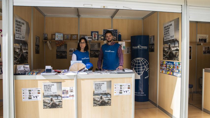 elena y voluntario