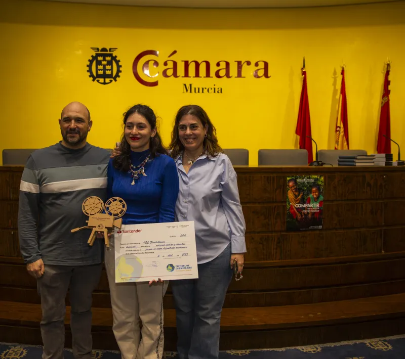ella y padres