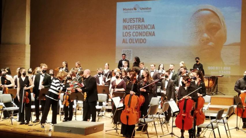 entrega ramo concierto