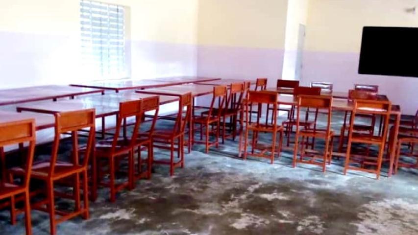 equipement des tables et chaises