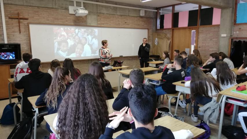 La Escuela Verge de la Salut con Manos Unidas